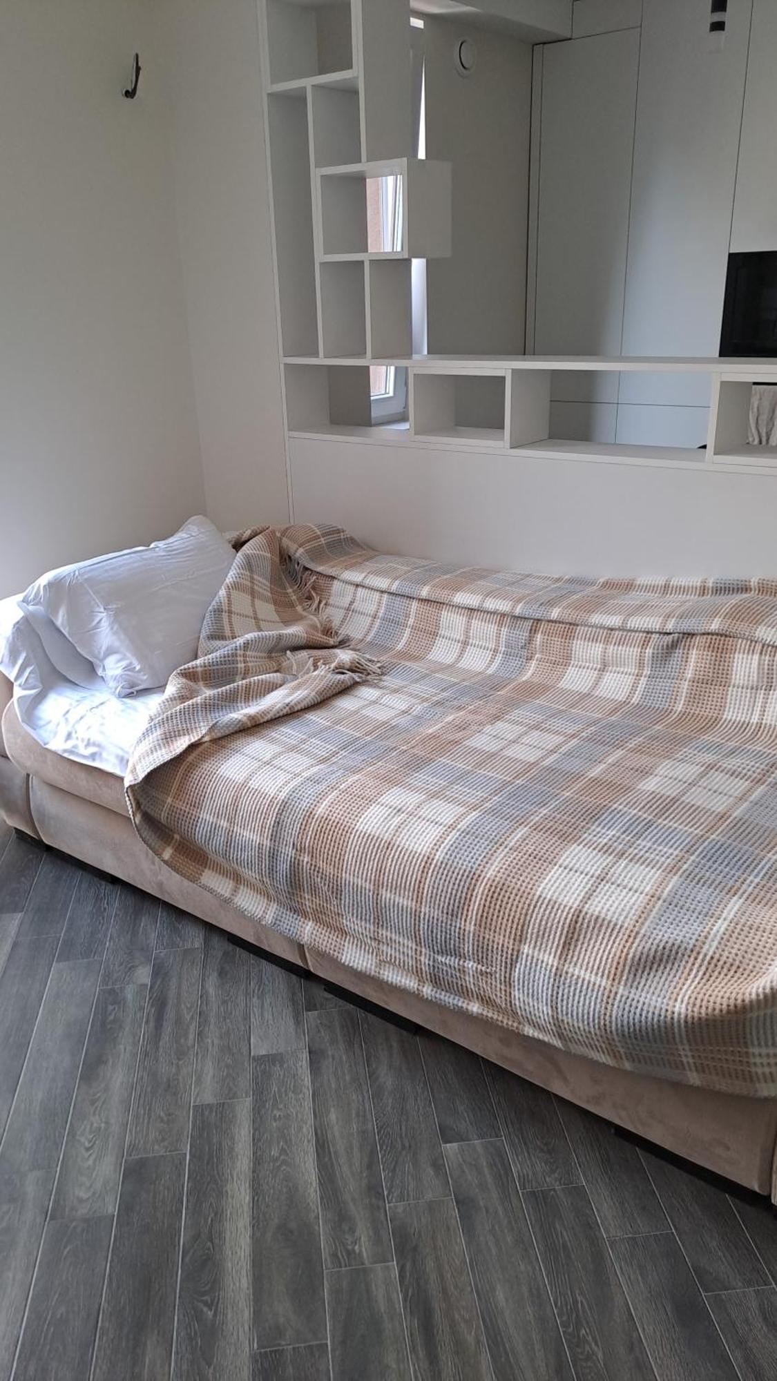 Apartamento Аэропорт-Номера 24/24 . Chisináu Exterior foto