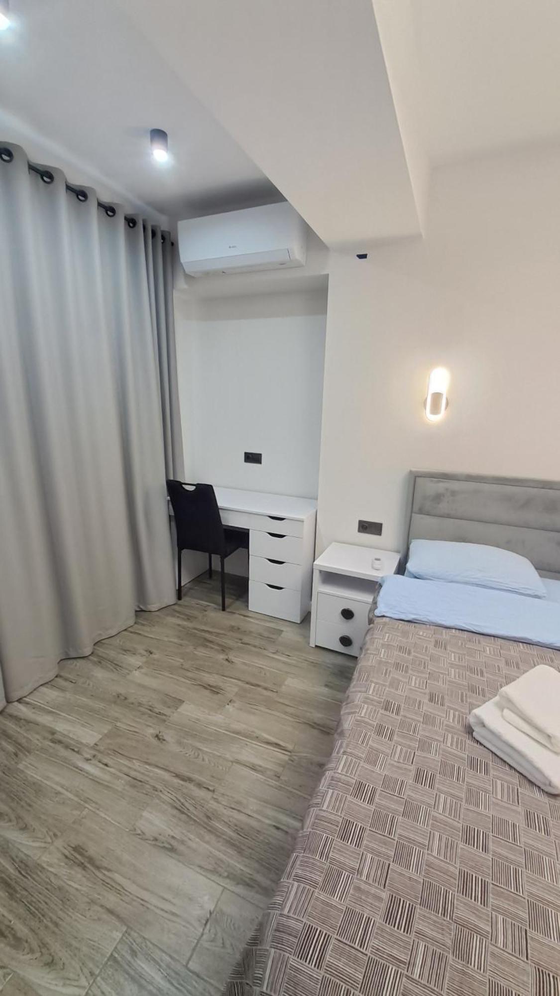 Apartamento Аэропорт-Номера 24/24 . Chisináu Exterior foto