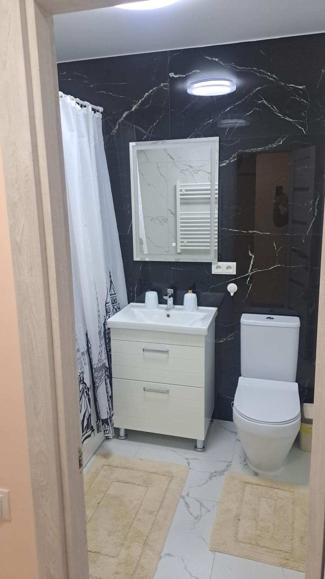 Apartamento Аэропорт-Номера 24/24 . Chisináu Habitación foto